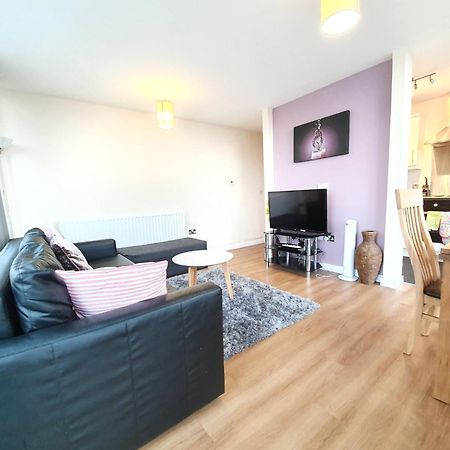 Dazzon Apartments - Hub - Central Mk Milton Keynes Room photo