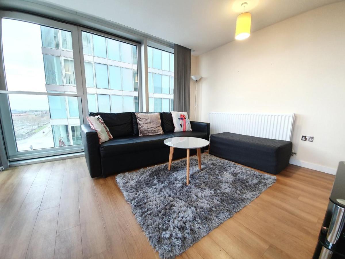Dazzon Apartments - Hub - Central Mk Milton Keynes Room photo