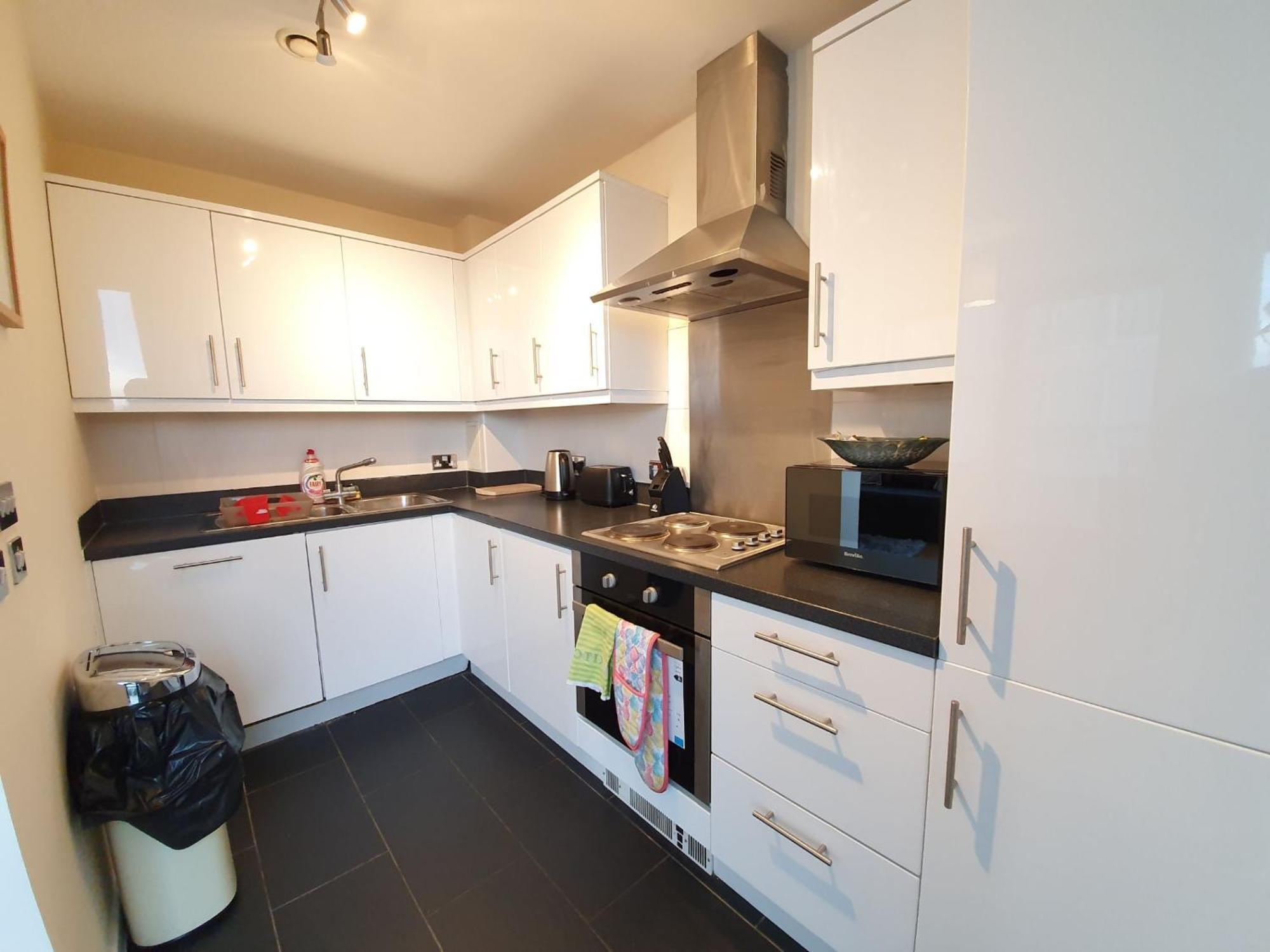Dazzon Apartments - Hub - Central Mk Milton Keynes Room photo
